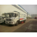 Straßen-Reinigungs-LKW 190Hp 4X2 Dongfeng / Straßen-Kehrmaschine LKW / Diesel-Kehrmaschine / Vakuumstraßen-Kehrmaschine LKW